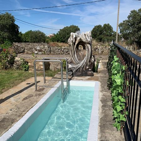 Villa Entre Encinas Moralina Bagian luar foto