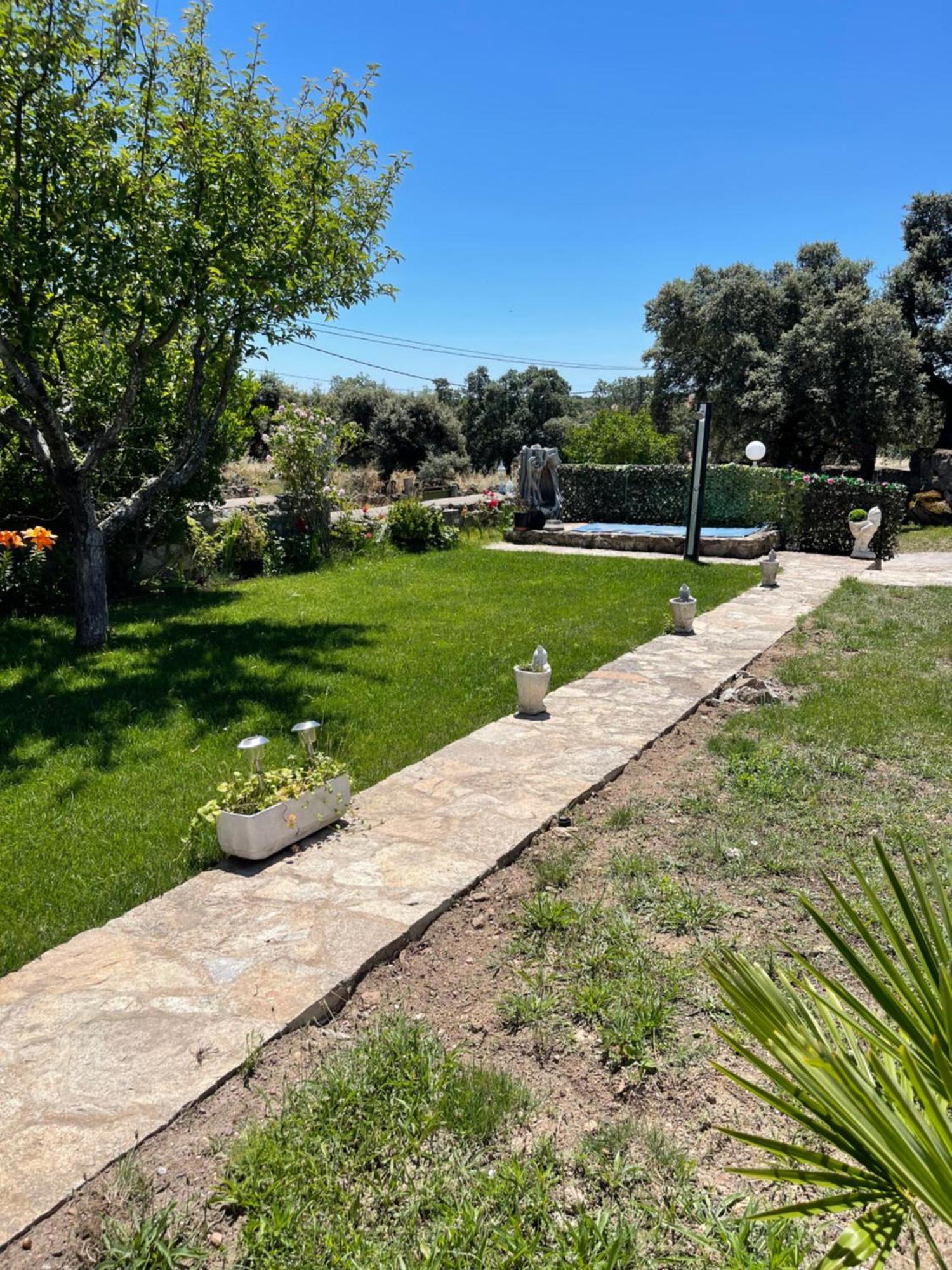 Villa Entre Encinas Moralina Bagian luar foto